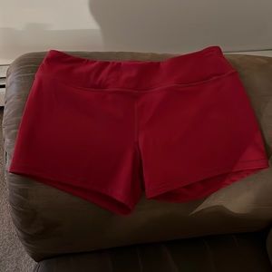 Ladies Born Primitive burgundy workout booty shorts 3.5